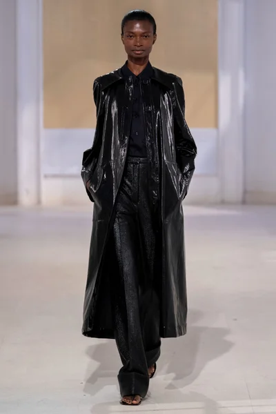 Look 7